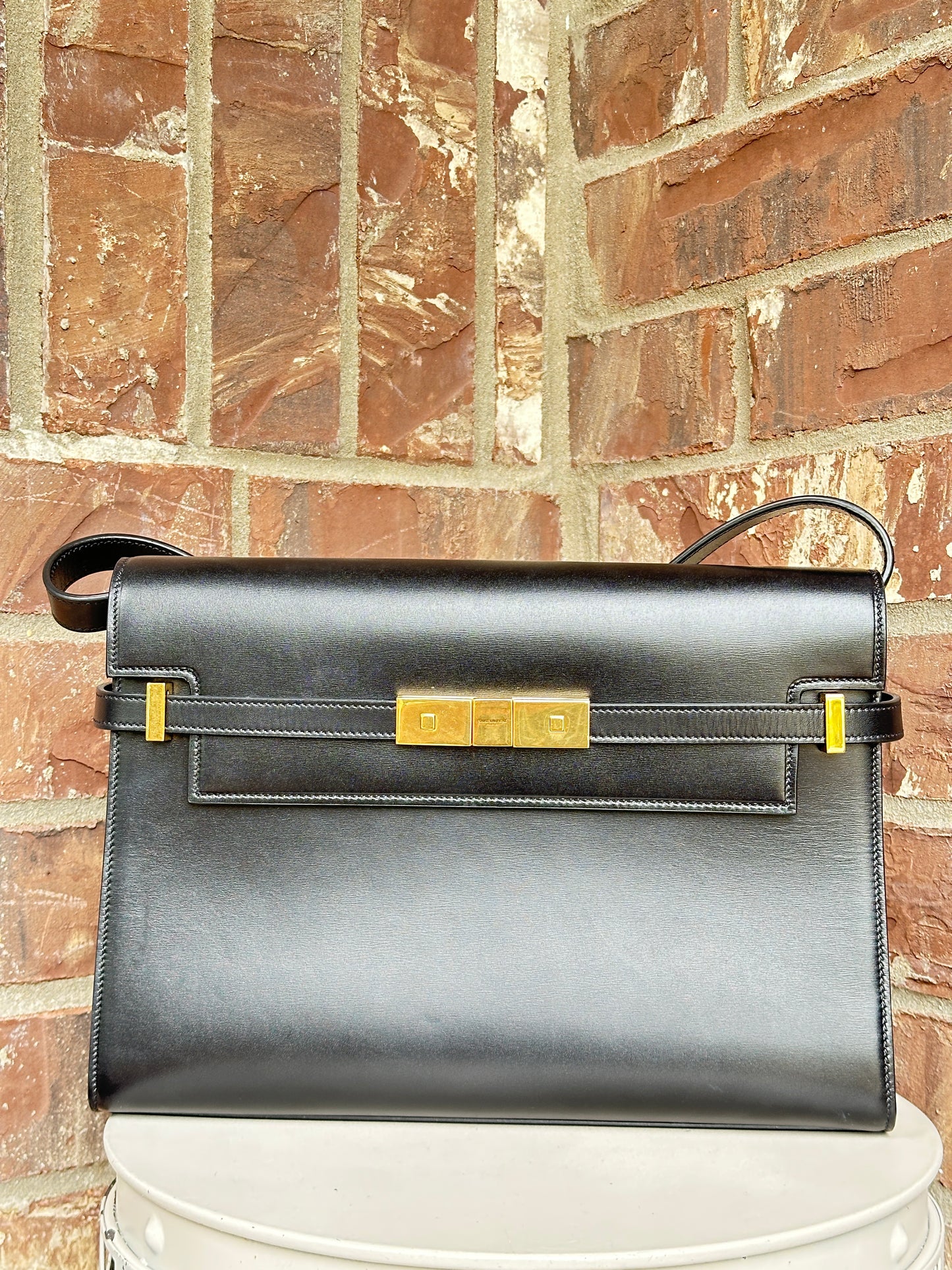 Saint Laurent Manhattan Shoulder Bag Leather Medium 81225