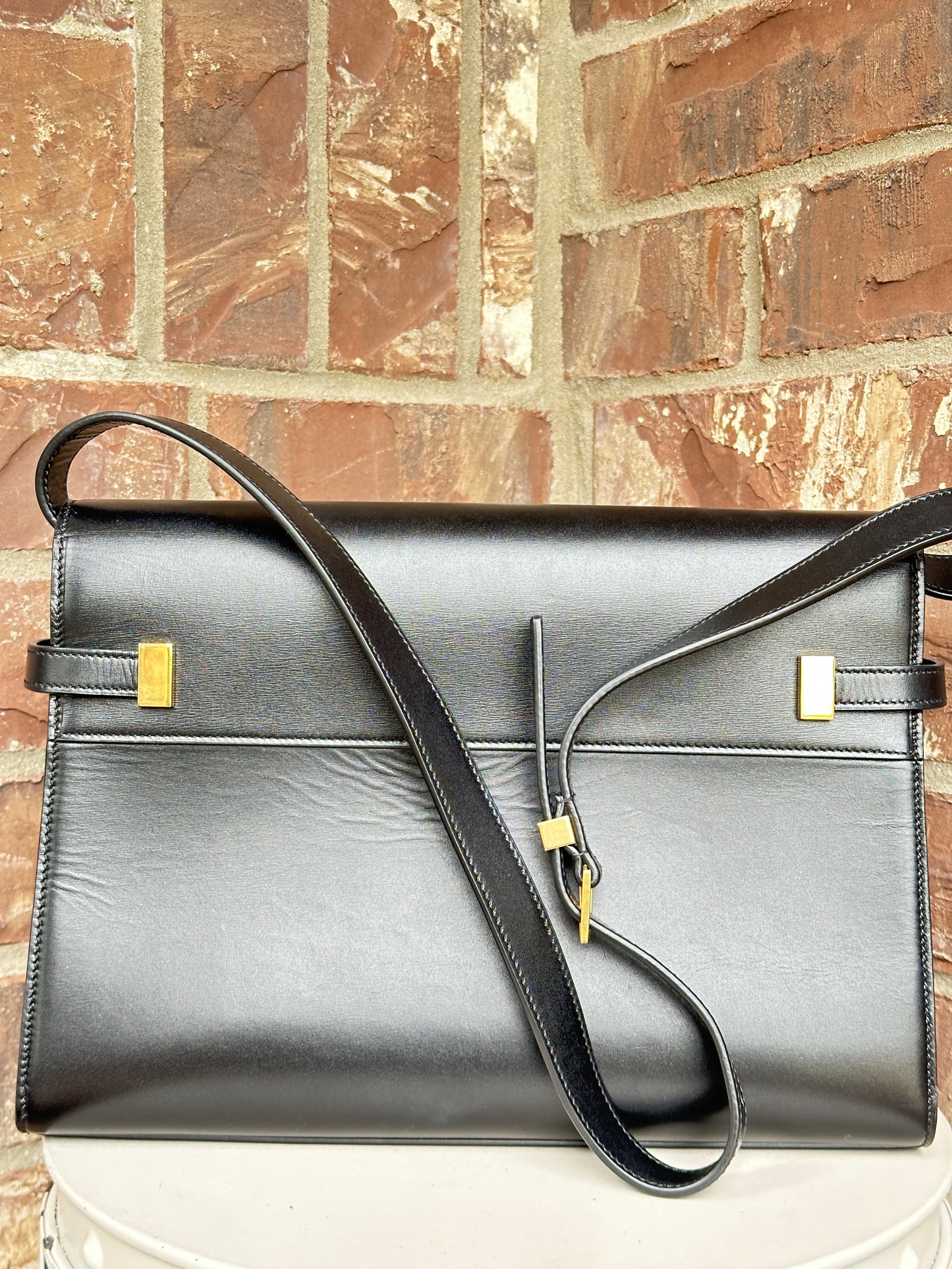 Saint Laurent Manhattan Shoulder Bag Leather Medium 81225