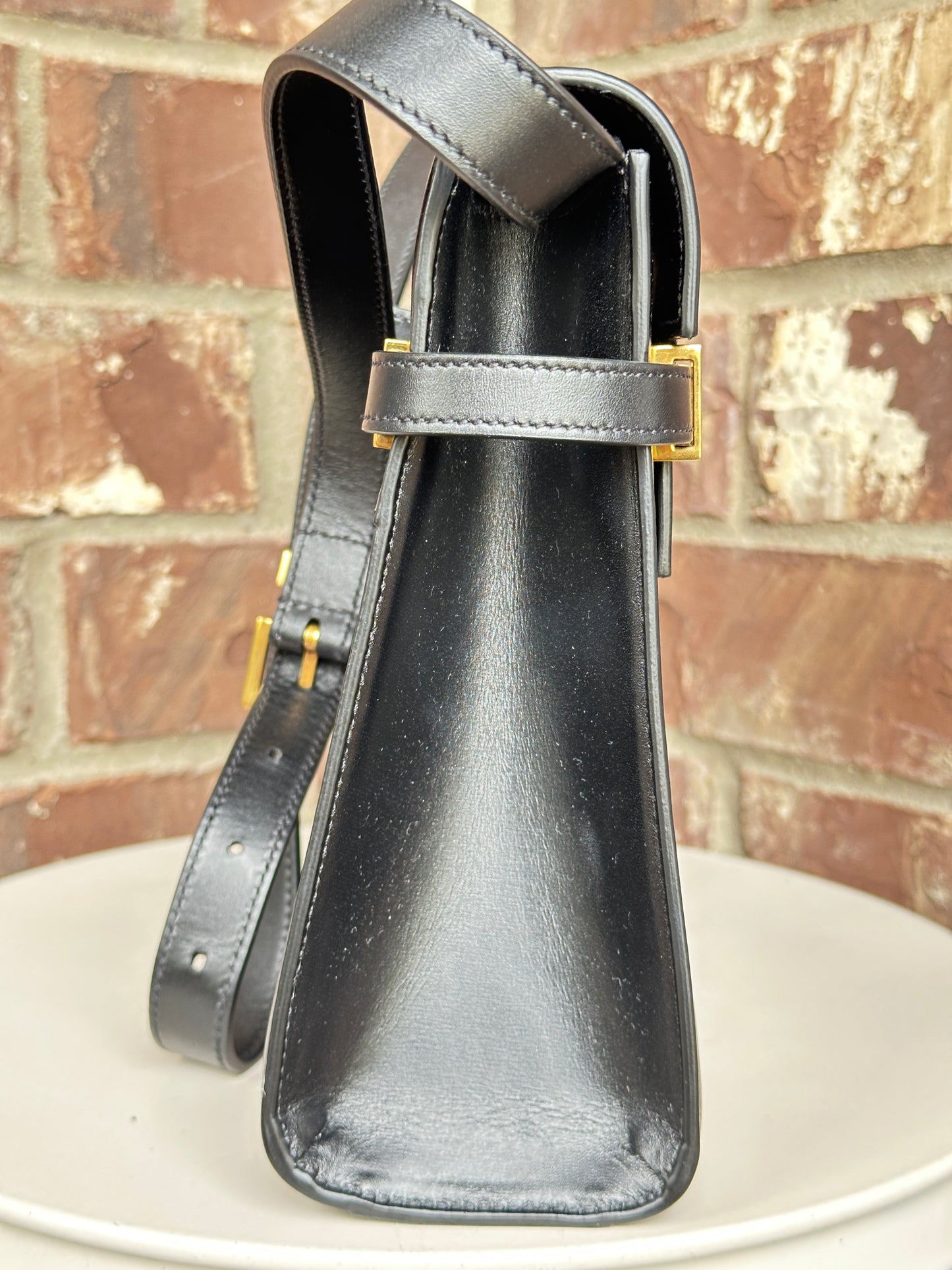 Saint Laurent Manhattan Shoulder Bag Leather Medium 81225