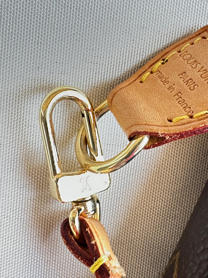 Louis Vuitton Pochette Accessoires Monogram 10125