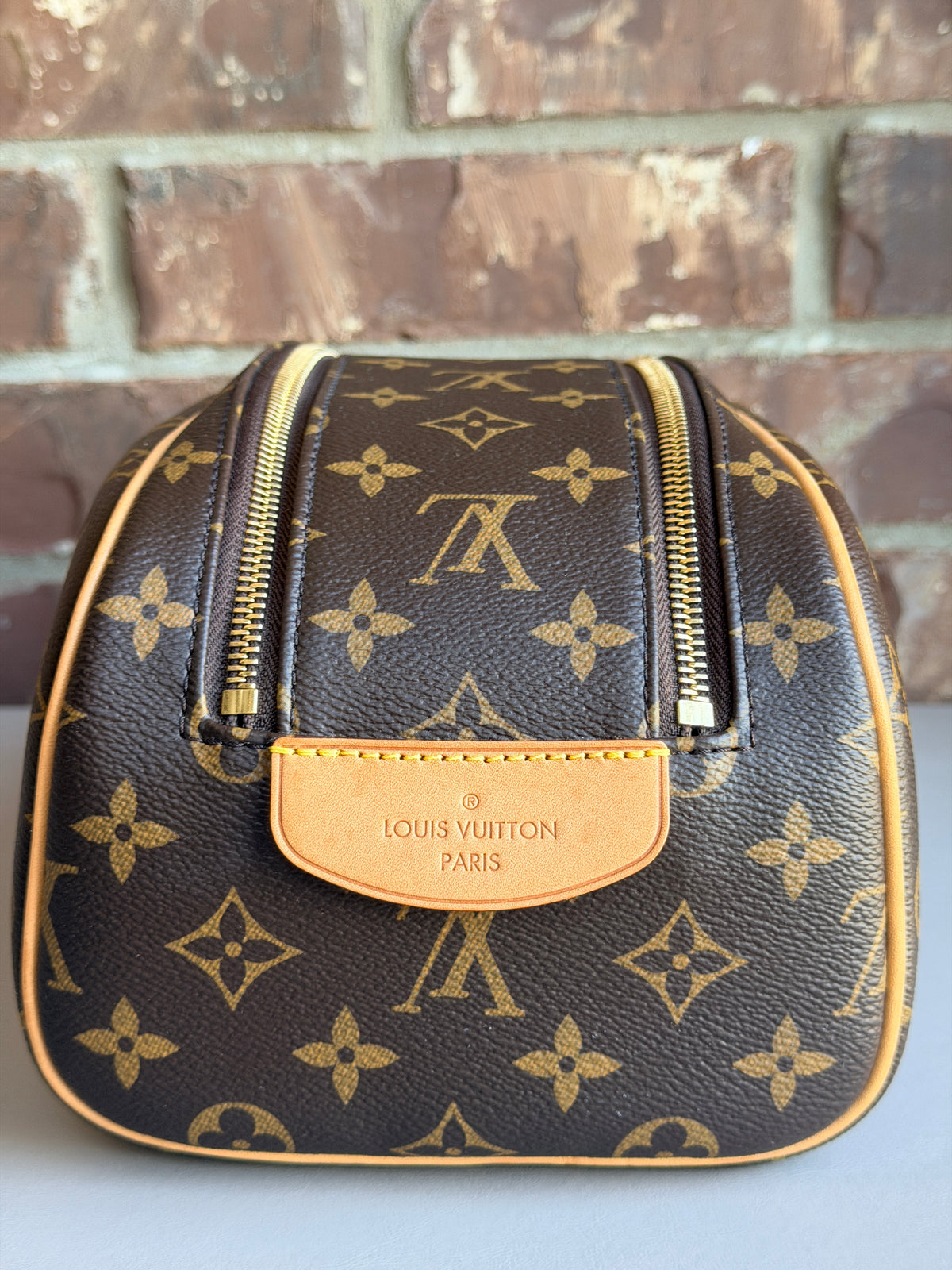 Louis Vuitton Toiletry Bag Monogram Canvas King Size	56842