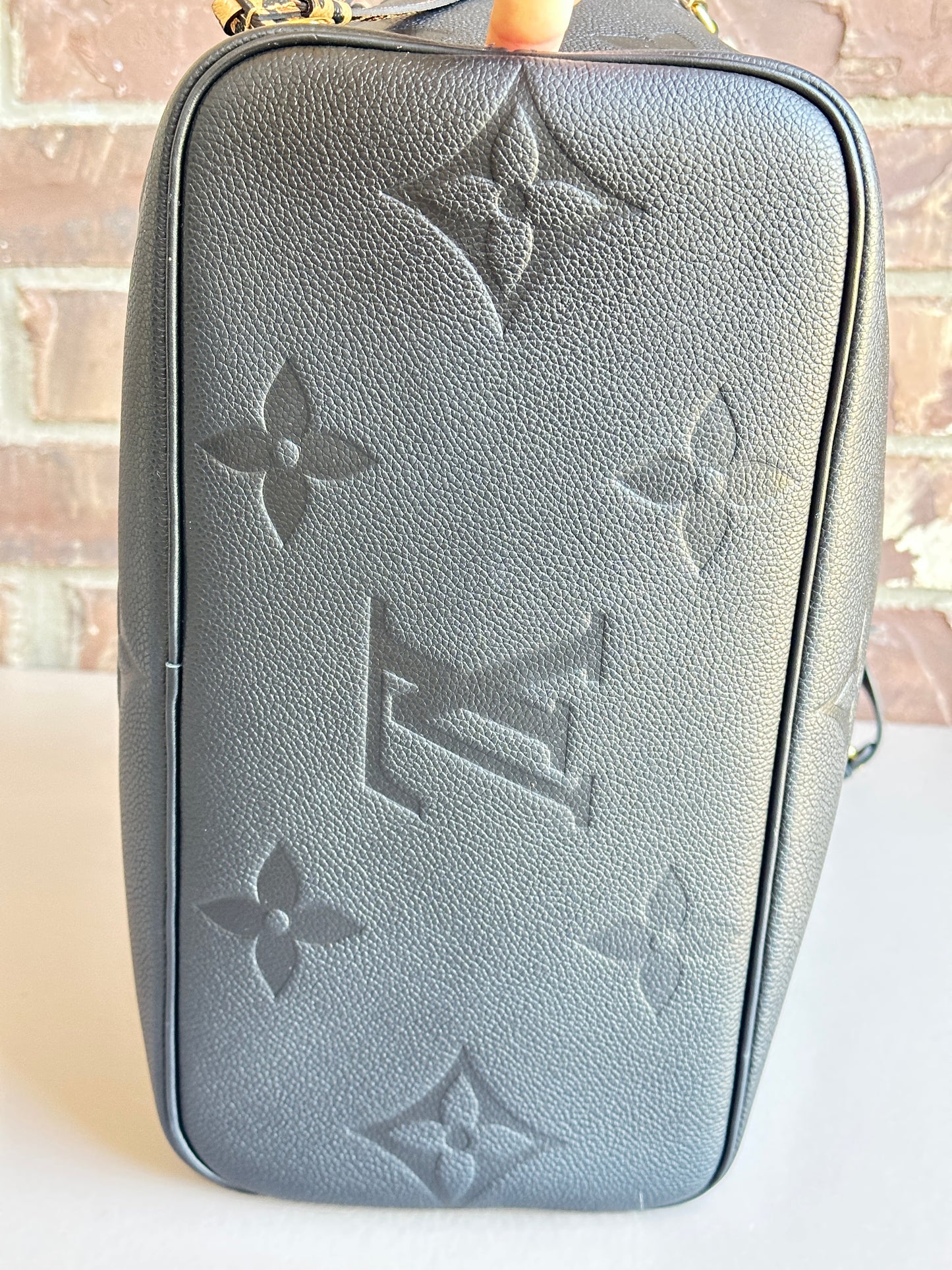 Louis Vuitton Neverfull Wild at Heart Monogram Empreinte Giant MM	 Black 43782