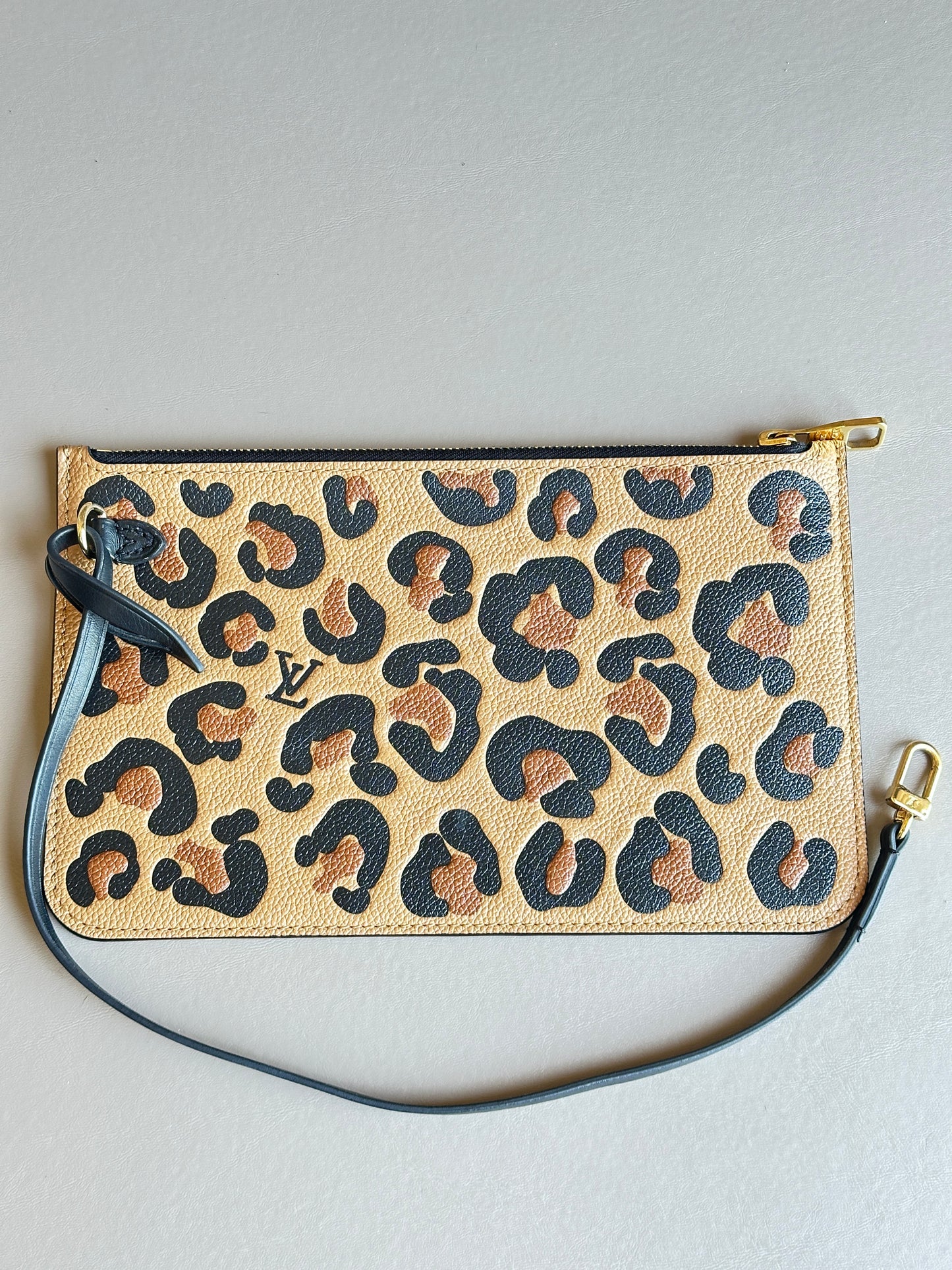 Louis Vuitton Neverfull Wild at Heart Monogram Empreinte Giant MM	 Black 43782