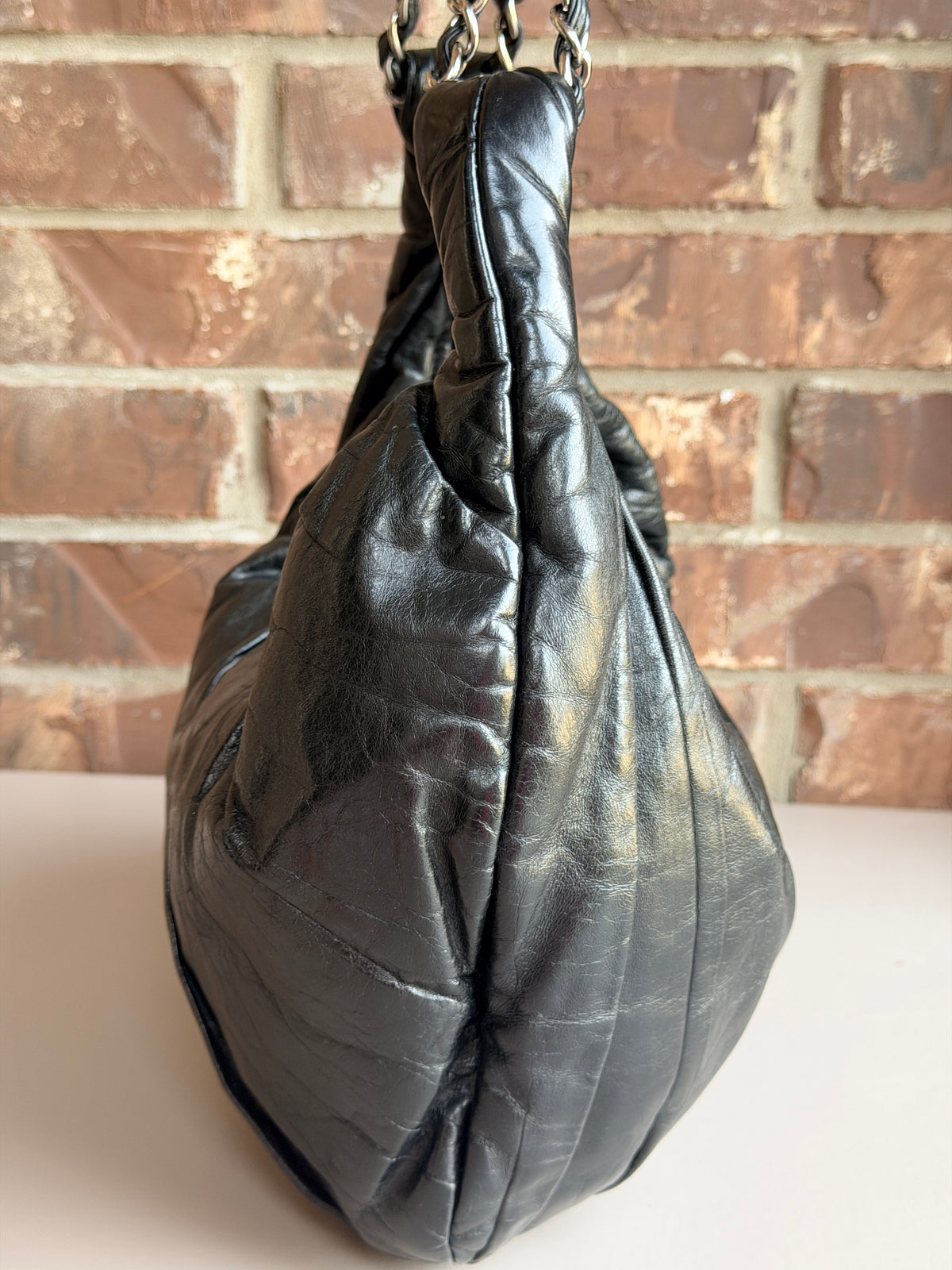 Chanel Twisted Hobo Glazed Calfskin Black 43726