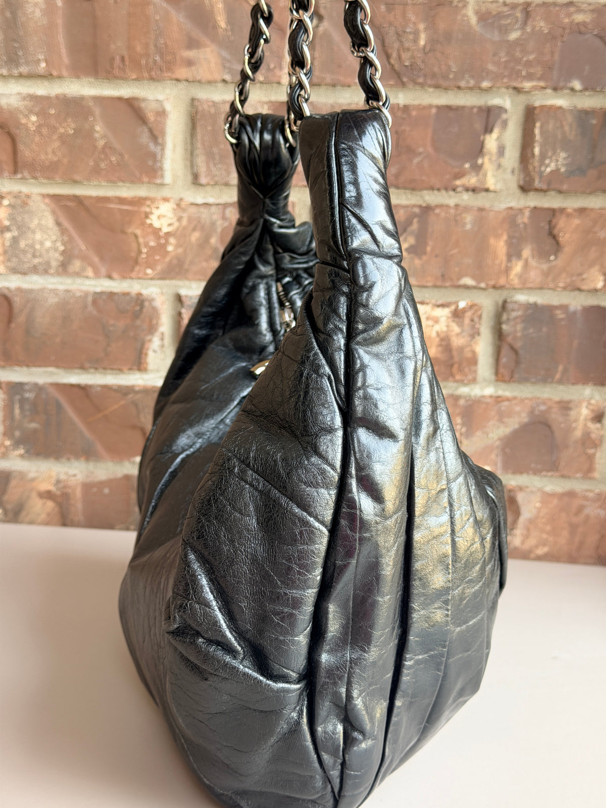 Chanel Twisted Hobo Glazed Calfskin Black 43726