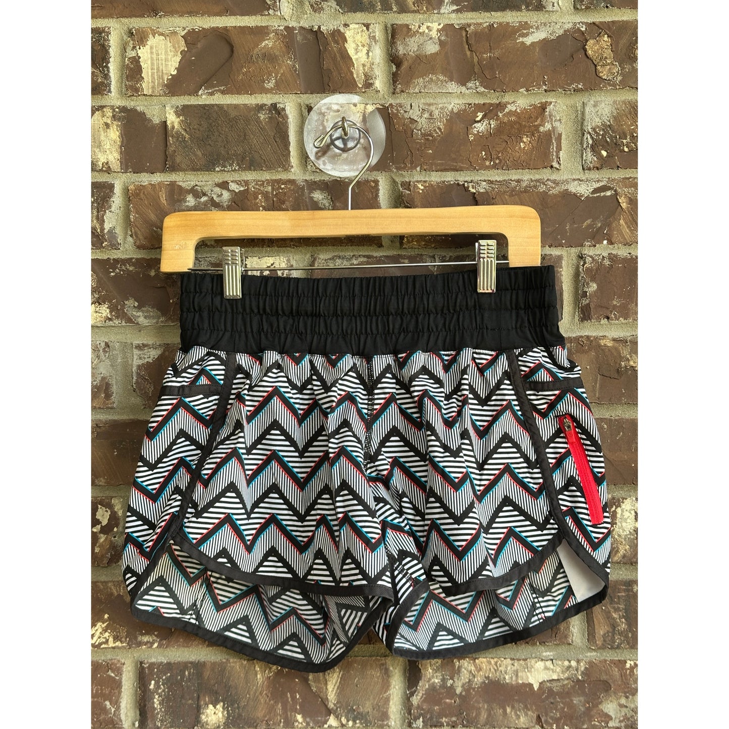 Lululemon Seawheeze Running Shorts Size 10