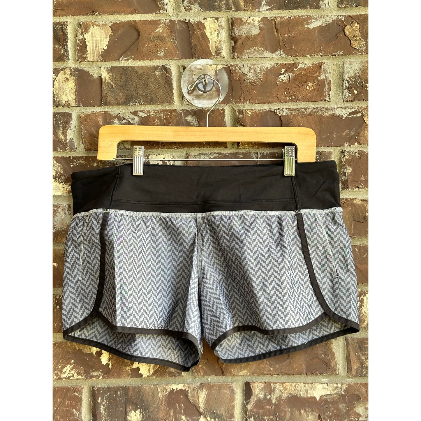 Lululemon Run Times Shorts Herringbone Size 10