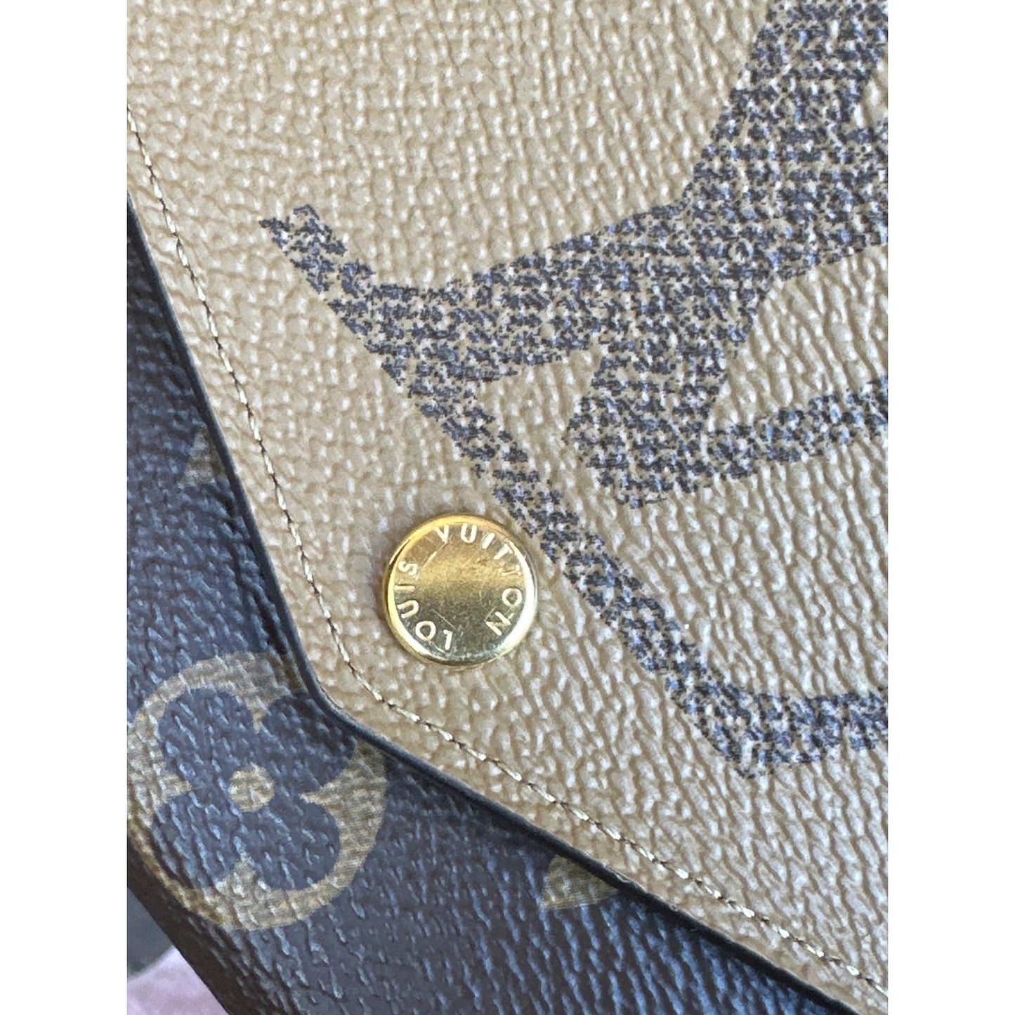 Louis Vuitton Reverse Monogram Wallet 55567