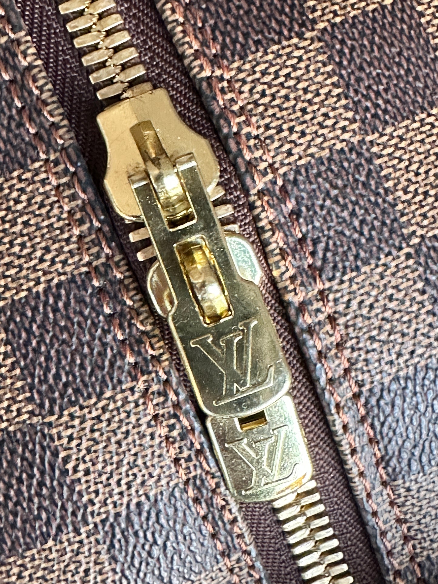 Louis Vuitton Ribera Handbag Damier