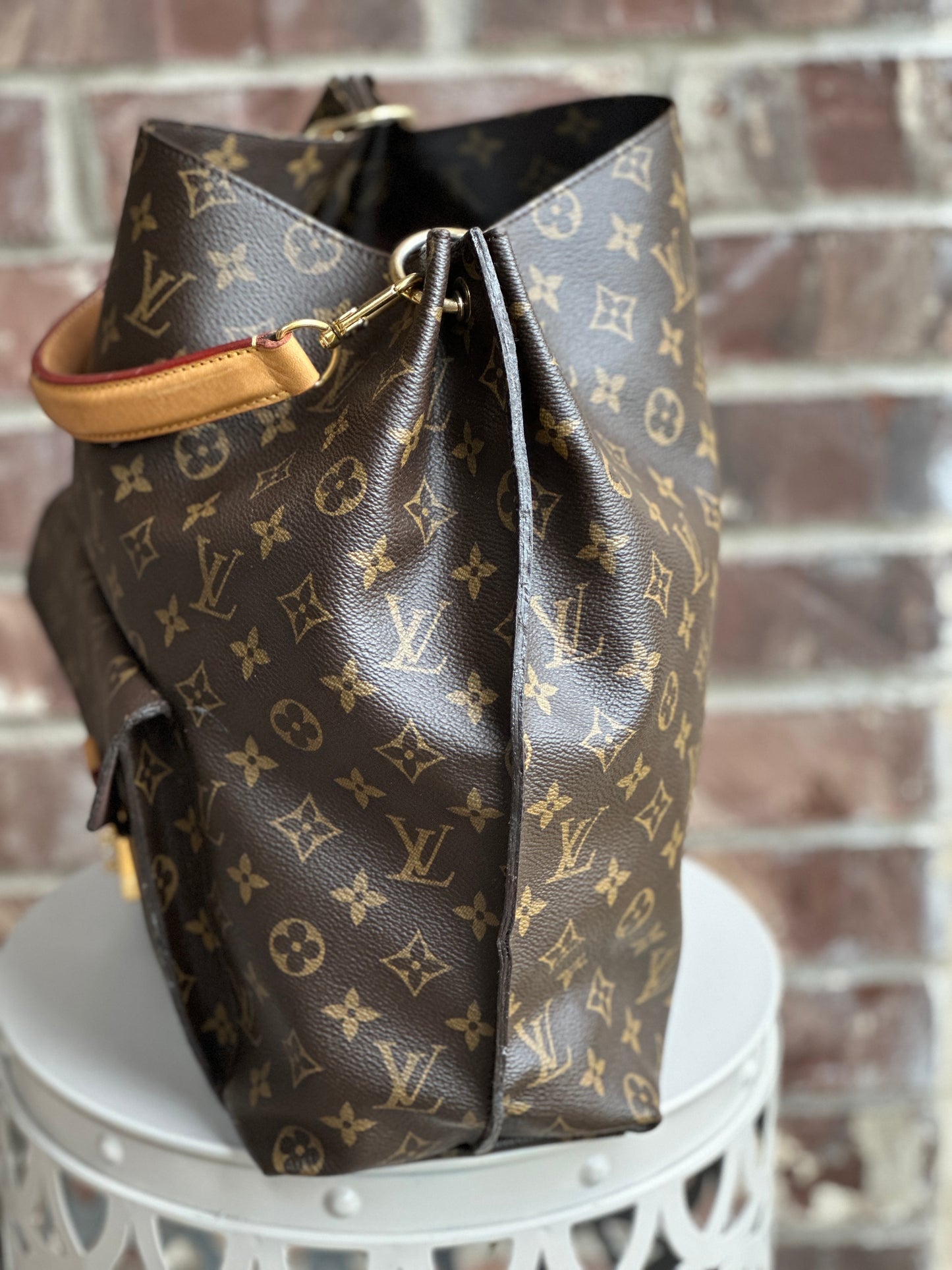 Louis Vuitton Metis Hobo Adjustable Strap Monogram Canvas